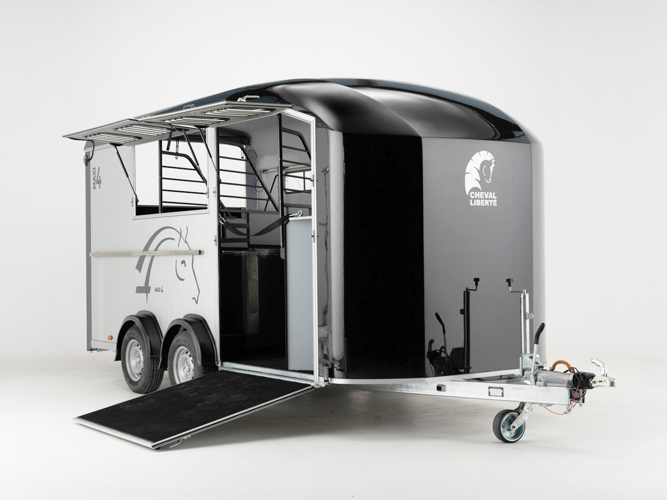 Pferdeanhänger für 4 Pferde Cheval Liberté OPTIMAX